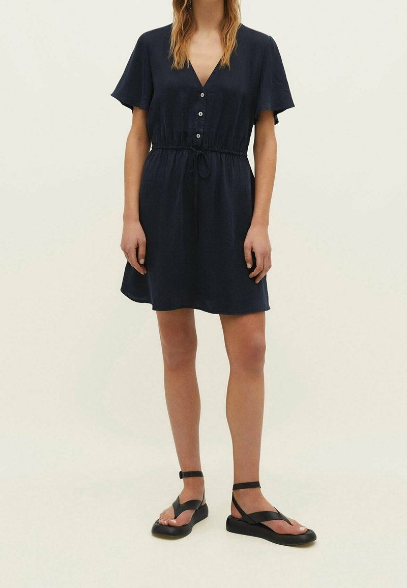 Stradivarius Vestiti: Lyocell dress Stradivarius – Nuovo (secondo la descrizione) da Genève venduto da ele_b7wq 1