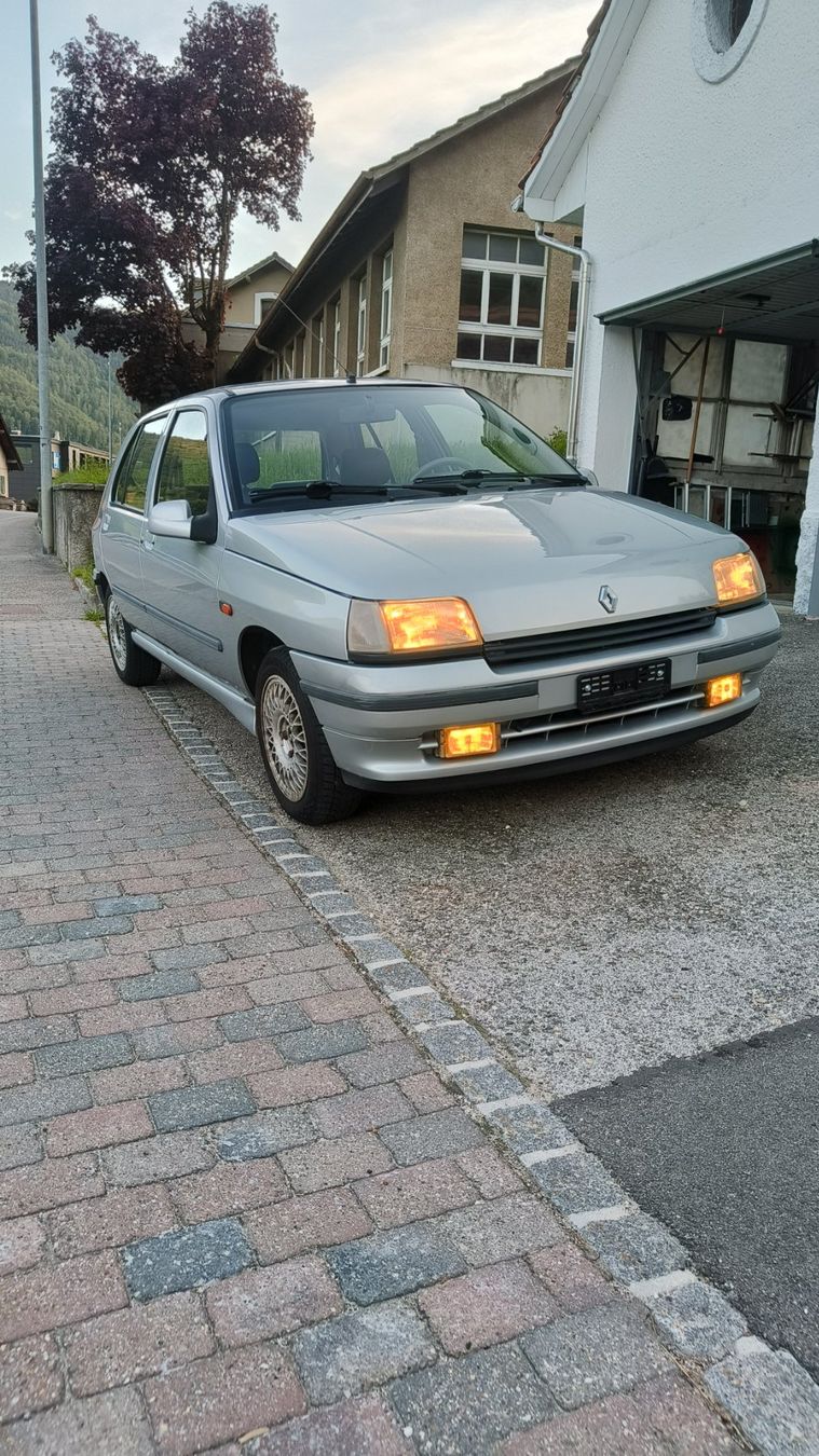 Renault Automobili: Clio 1.4 Baccara – Usato da Court venduto da andre2740 3