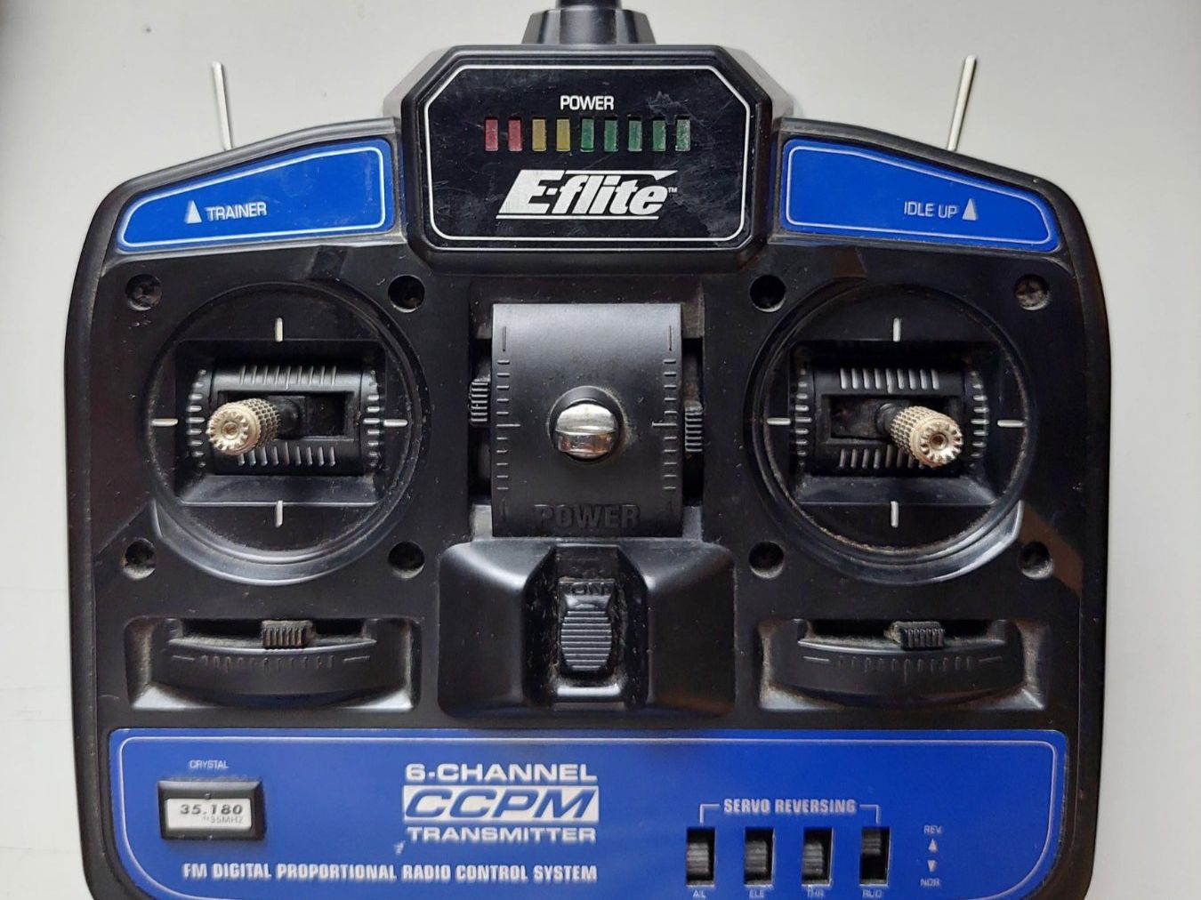Commande à distance: Gebrauchte E-flite Fernsteuerung – D'occasion à Bütschwil par typhoon654
