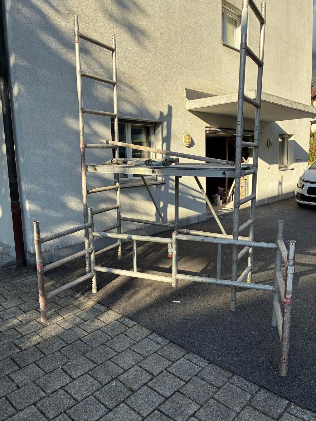 Echafaudages: Rollgerüst – D'occasion à Rothenthurm par schule23 2