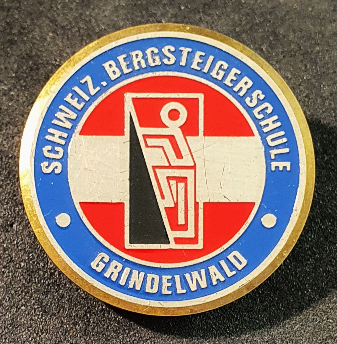 Spille & Fermagli: BB637 - Brosche Schweizer Bergsteigerschule Grindelwald – Usato da Reinach BL venduto da Boston-Verkauf