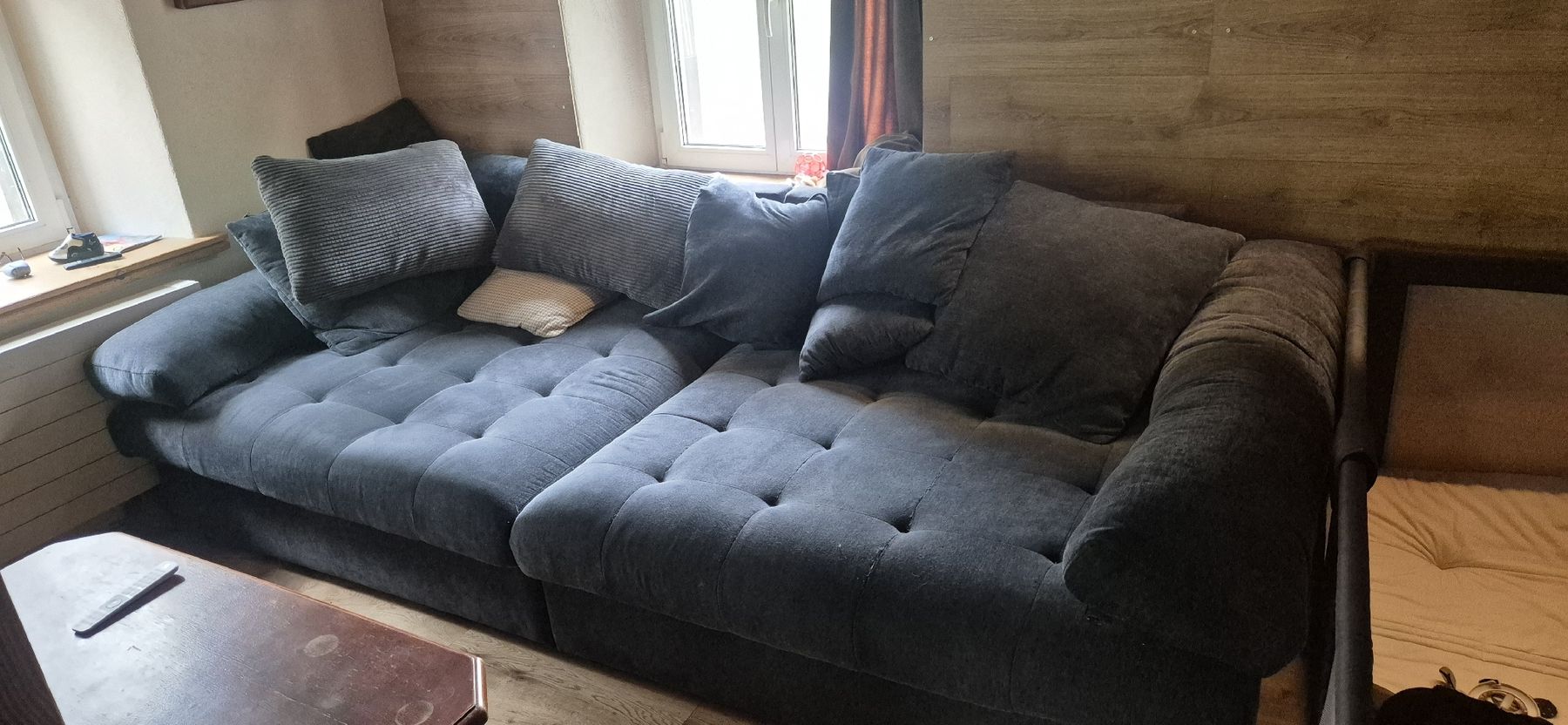 Sofas: Bigsofa BRIANA anthrazit  – Gebraucht aus Im Fang von Ludovic-deweck