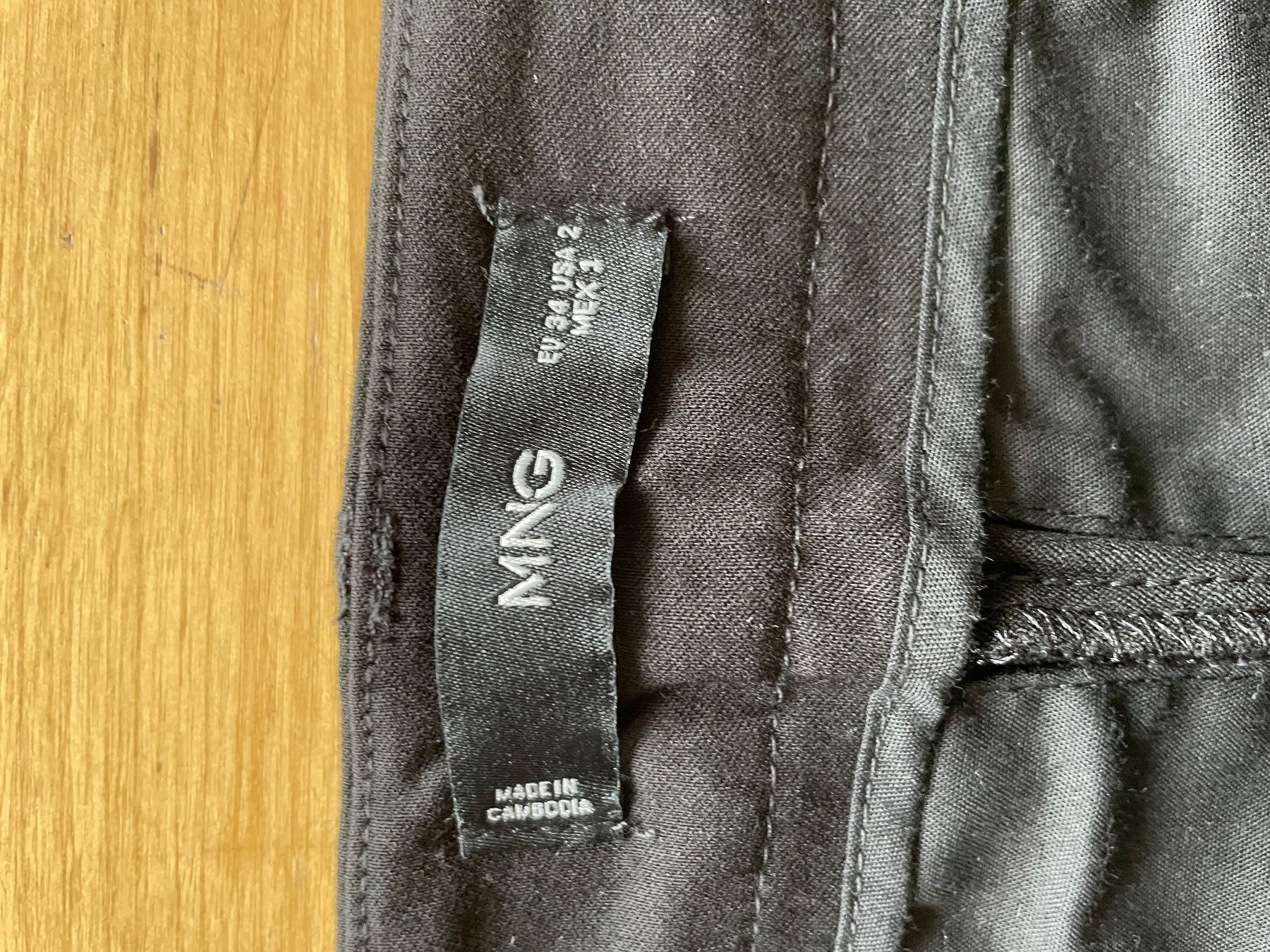Pantaloni: Hose schwarz – Usato da Zofingen venduto da Hathoway 3