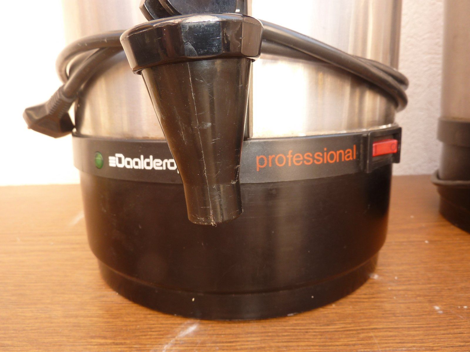 Macchine per caffè & Macchine per espresso: Kaffeekocher Daalderop einen Kocher a 20 Fr – Usato da Hochfelden venduto da swissice 3