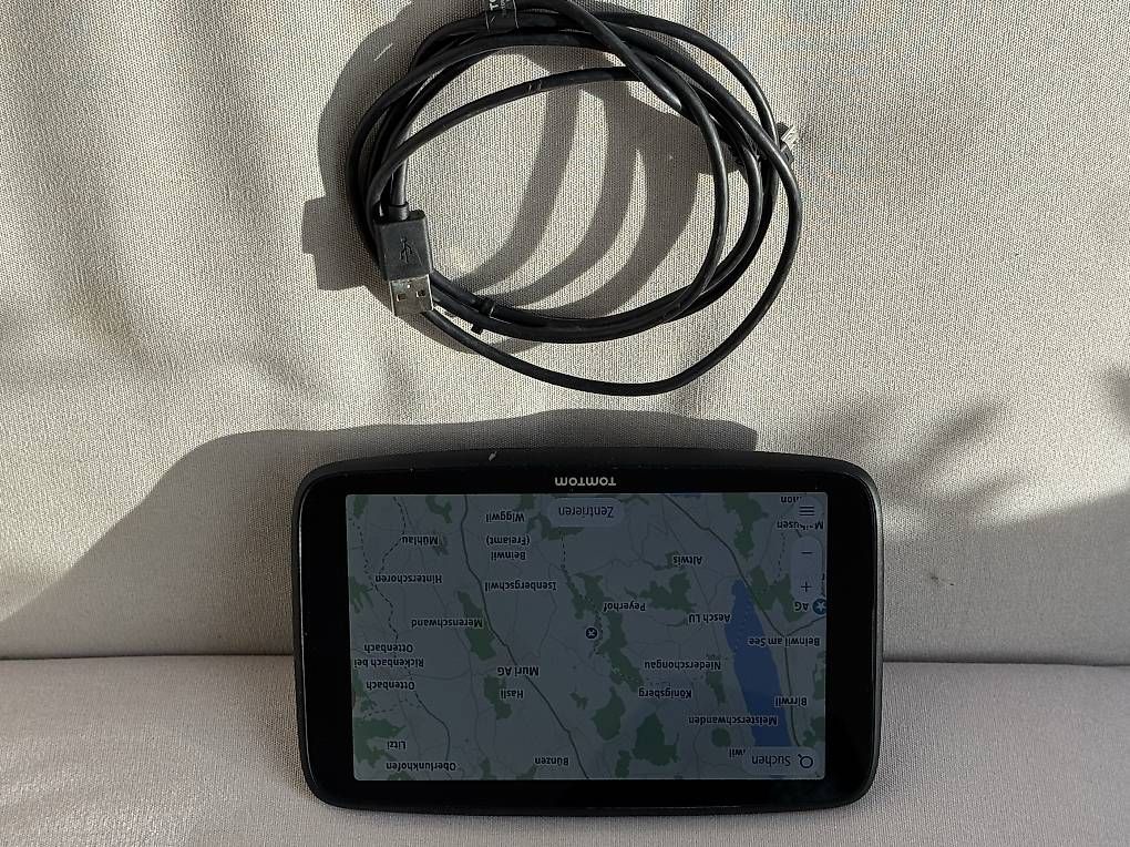 Navigationsgeräte: Navigationsgerät Tomtom Discover 7" – Gebraucht aus Ehrendingen von ren_dgb6 1