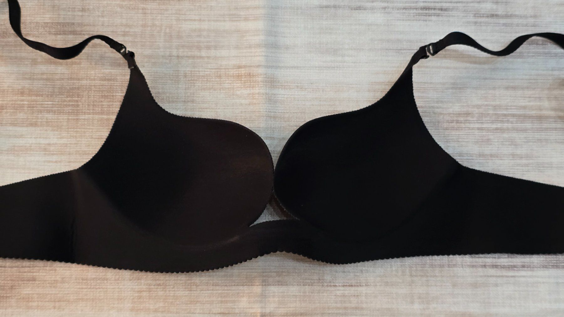 Lascana Altra biancheria intima: 💖​ Lascana Multi-Way BH -75 A - schwarz – Nuovo (secondo la descrizione) da Thalwil venduto da VitaMini 2