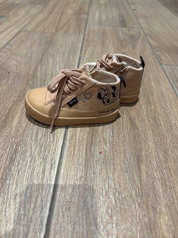 Schuhe für Jungen: Minni mous schuhe – Gebraucht aus Hunzenschwil von del_hzv7 2