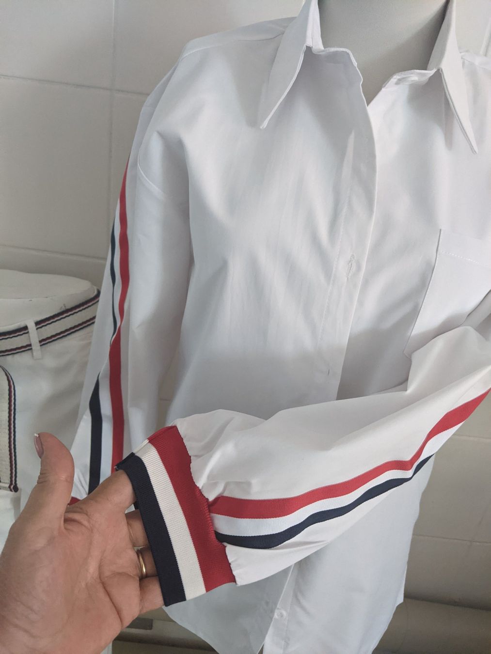 Tommy Hilfiger Pantaloni: Hilfiger Damenhose dazu passende Bluse – Nuovo (secondo la descrizione) da Langnau am Albis venduto da Judithsebi 6