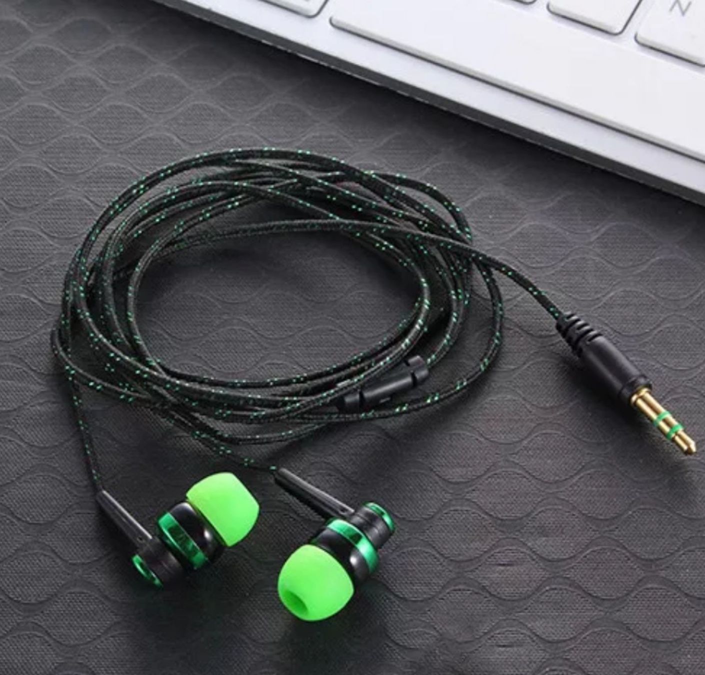 Cuffie: Casque audio avec microphone et prise jack 3,5 mm – Nuovo e nell'imballaggio originale da St-Cergue venduto da max_snn5