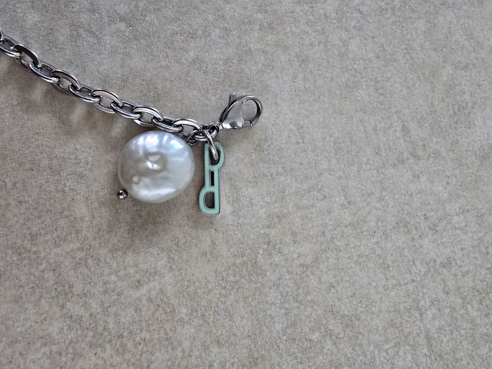 Bracelets: Schönes Armband mit Perle – Neuf (Voir description) à Rickenbach b. Wil par Beautiful.Things 1
