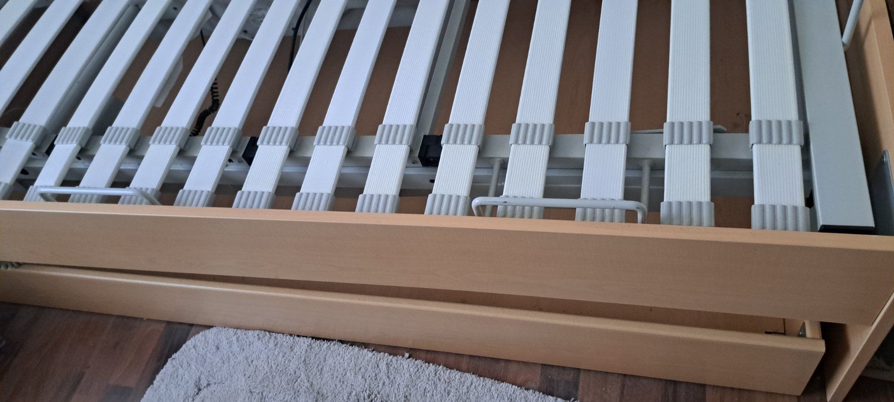 Betten: Pflegebett elektrisch 90 x 200 – Gebraucht aus Siegershausen von Siegershausen1956 1