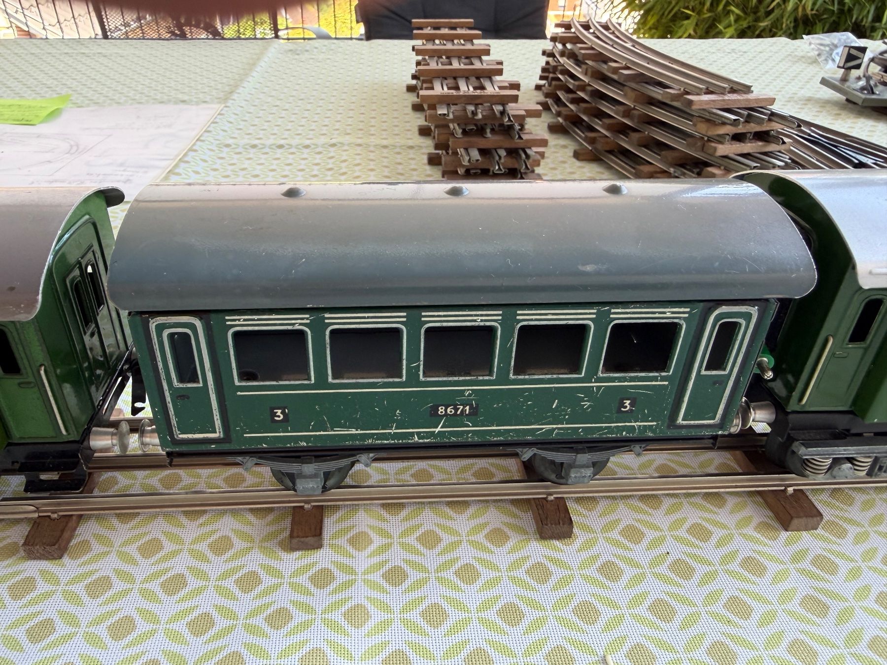 Buco Modellini di ferrovie: Eisenbahn Set mit Lok und Waggons, BUCO, – Usato da Duggingen venduto da Ysvogel 5
