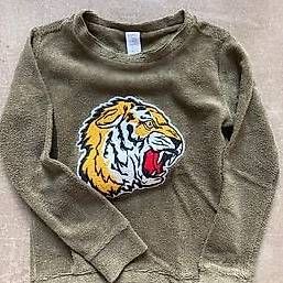 Lotti & Set di vestiti: Pulls enfant 3 à 4 ans – Usato da Vernayaz venduto da kat_h7s2 2