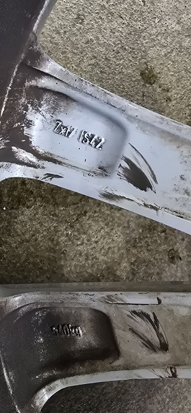 Pneumatici & Ruote complete: Opel Astra J Felgensatz – Usato da Mellingen venduto da rb2488 4