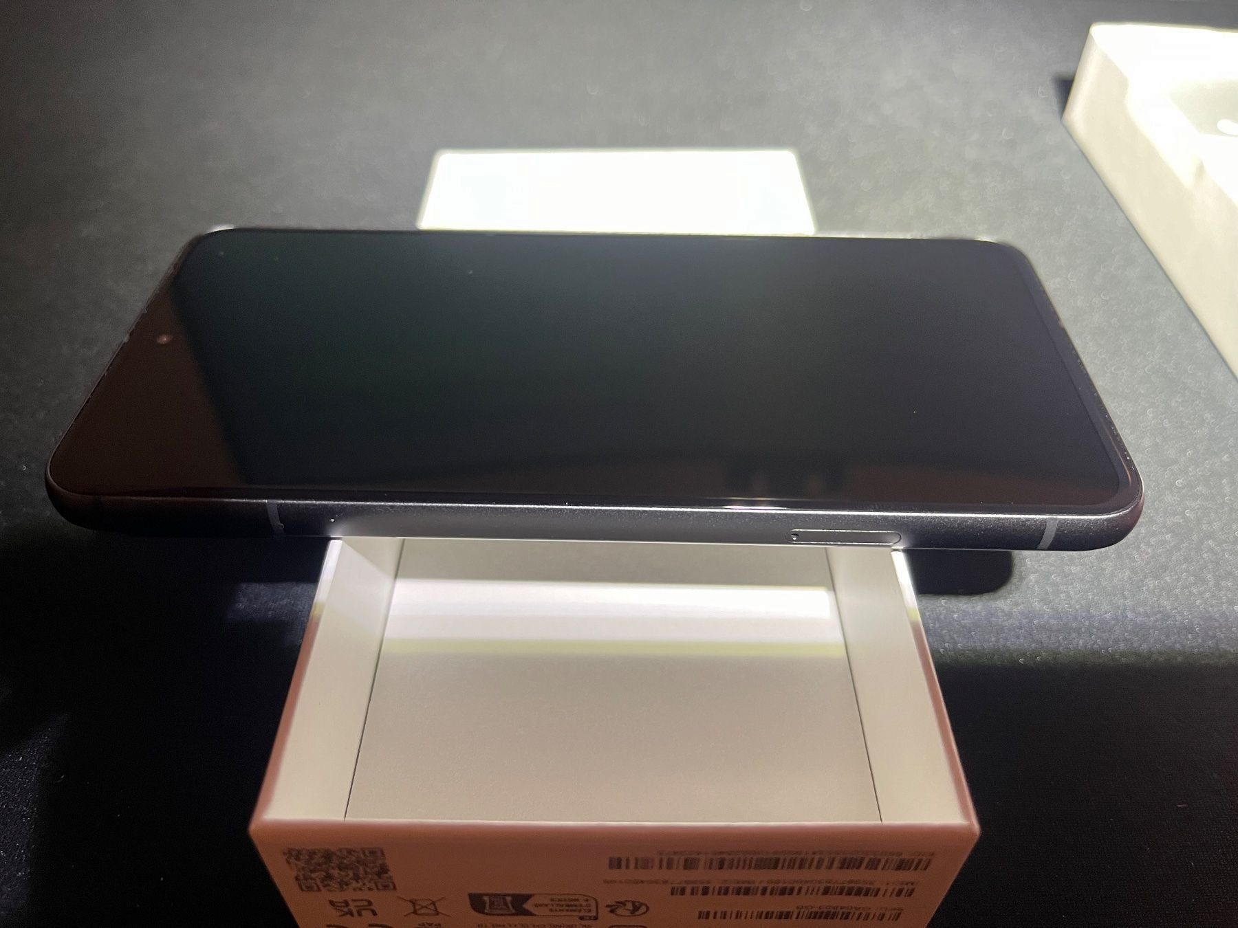 Google Handys / Smartphones: Google Pixel 8, Obsidian, 128 GB mit Google Case – Gebraucht aus Solothurn von Theleftfoot 1