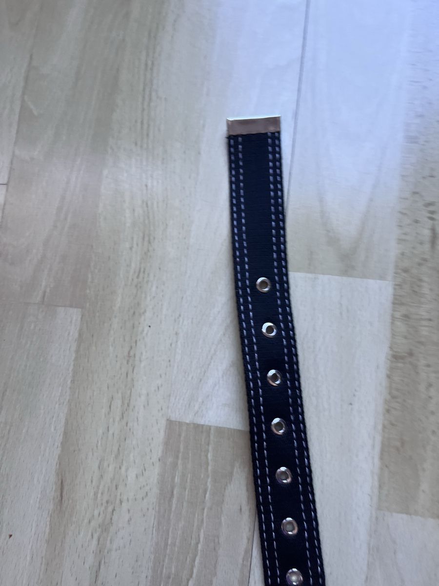 Ceintures: Gürtel Schwarz Silber – Neuf (Voir description) à Zürich par Allesmussweg-2- 3