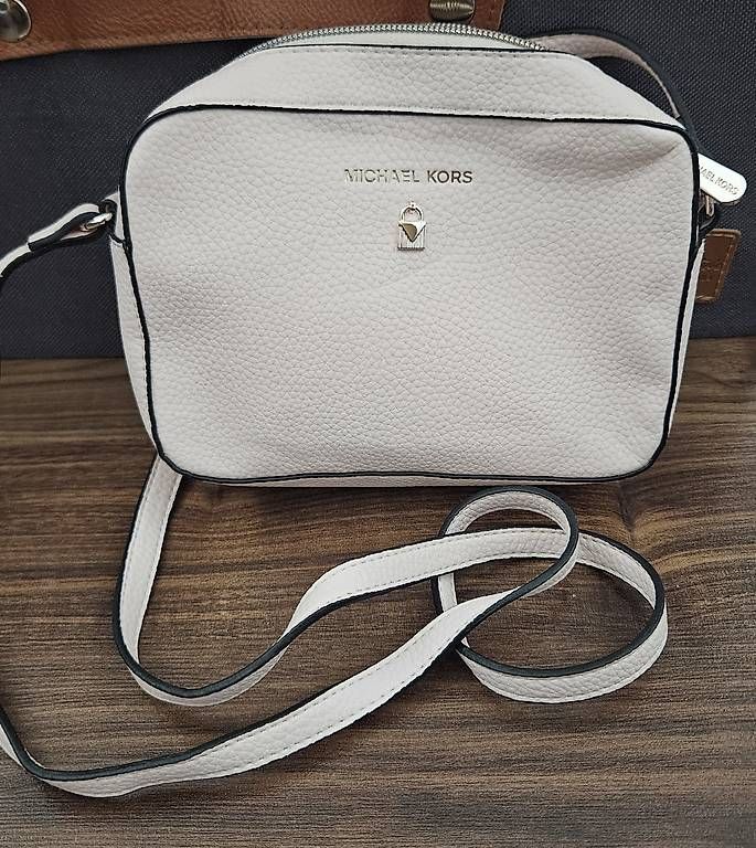 Taschen für Damen: Michael Kors Tasche (klein) – Gebraucht aus Amriswil von dga_b9vw