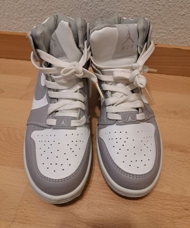 Nike Chaussures hommes: Nike Air Gr 38 – D'occasion à Binz par julijuli