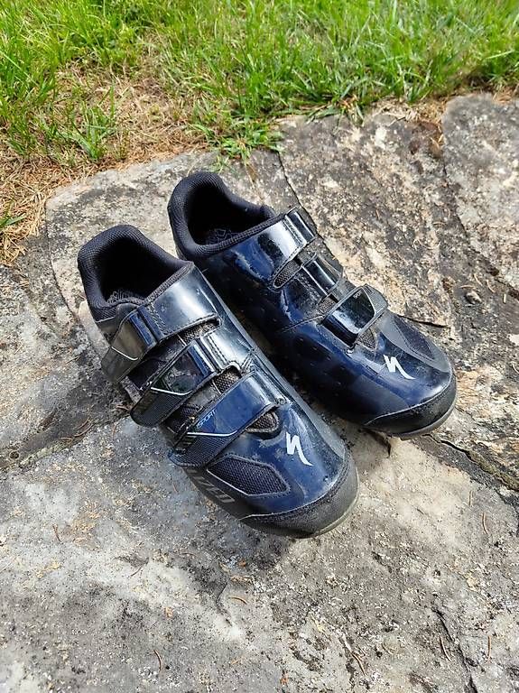 Specialized Chaussures hommes: Chaussure de velo Specialized Sport MTB – D'occasion à Romont FR par Gillespel