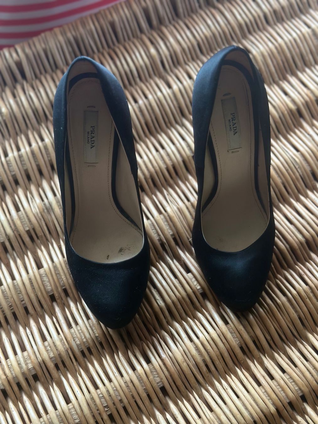 Prada Damenschuhe: Prada Pumps | schwarz | Gr.36 – Gebraucht aus Kilchberg ZH von nad_6dwp 2