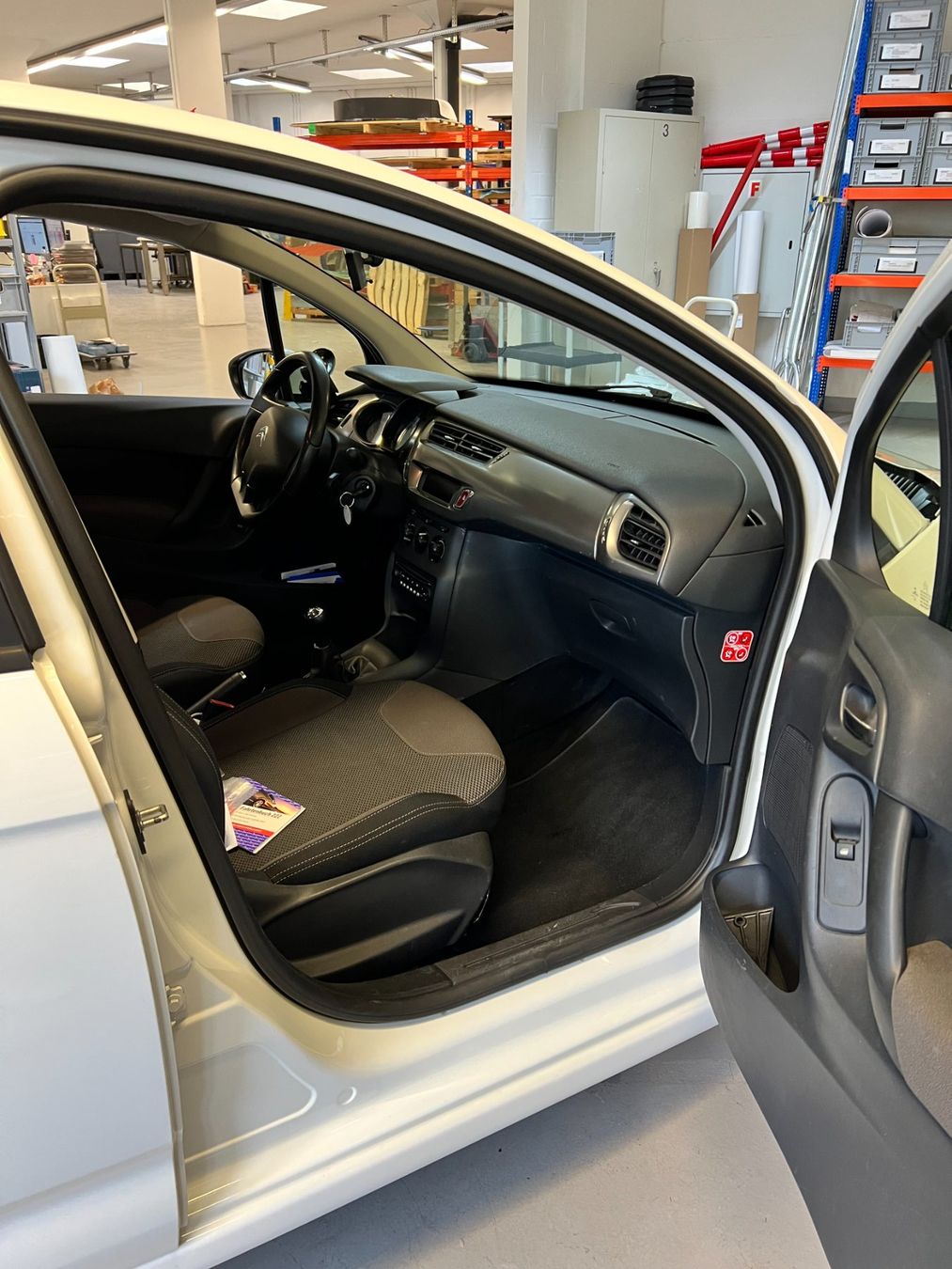Citroën Automobili: Citroen C3 1.2i – Usato da Birsfelden venduto da GrafeAG 5