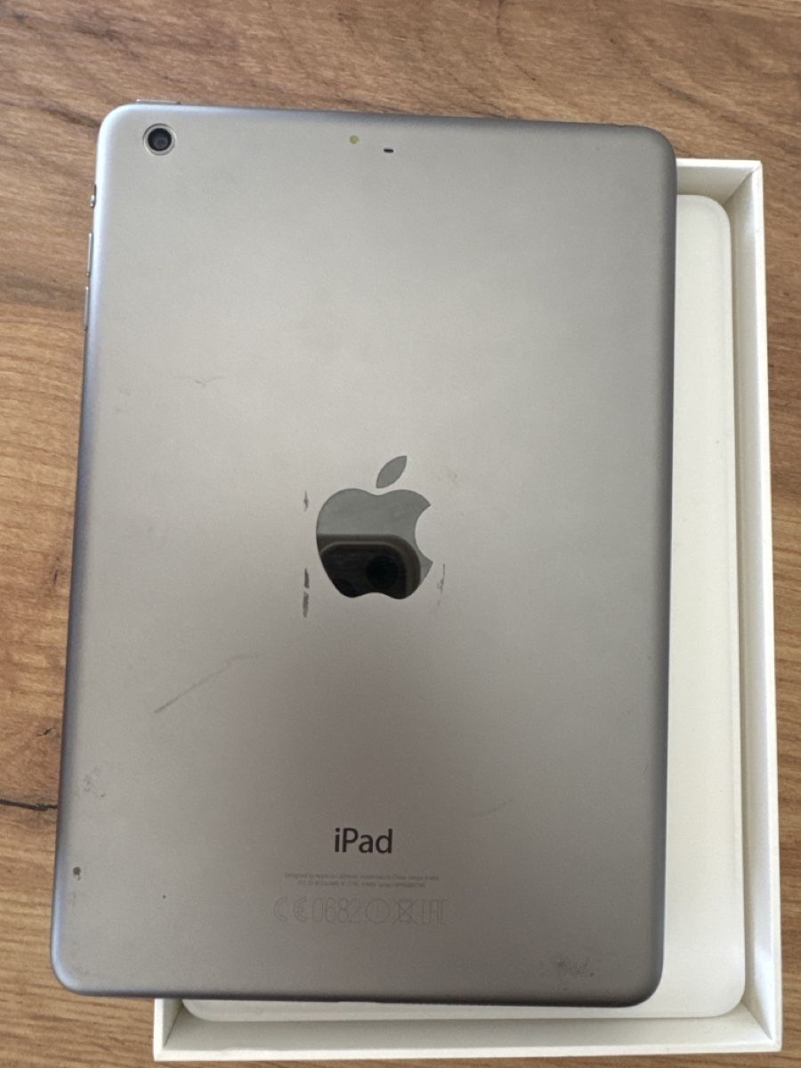 Apple Tablet PC: iPad mini 16go – Usato da Ursy venduto da Martha_Laure 2