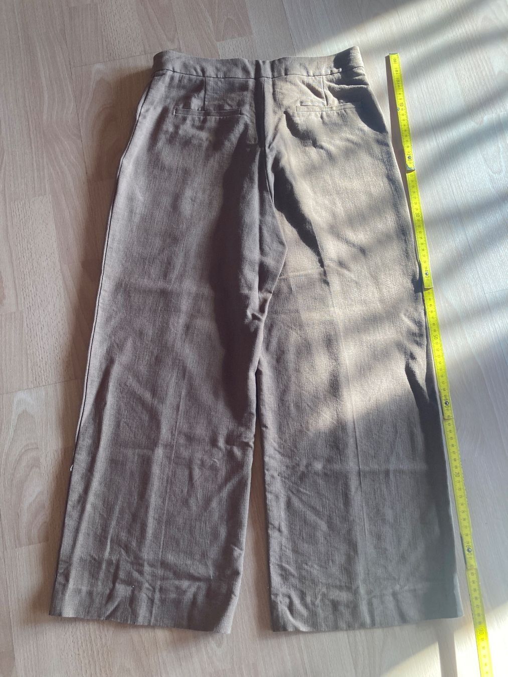 Sezane Pantaloni: Emilio Hose Sézane, Haselnuss Grösse 36 – Usato da Wohlen AG venduto da schimmelreiter1234 1