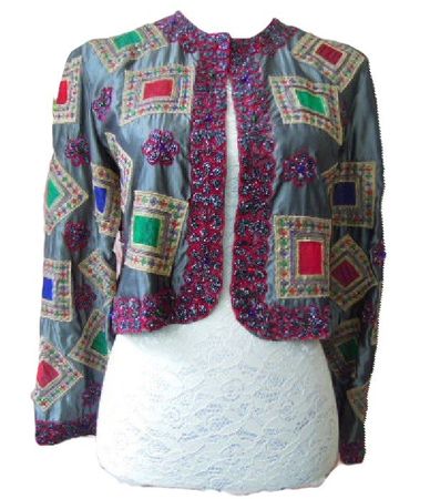 Gr. 36 / 38 ELLA SINGH tolle kurze Jacke aufwändig bestickt