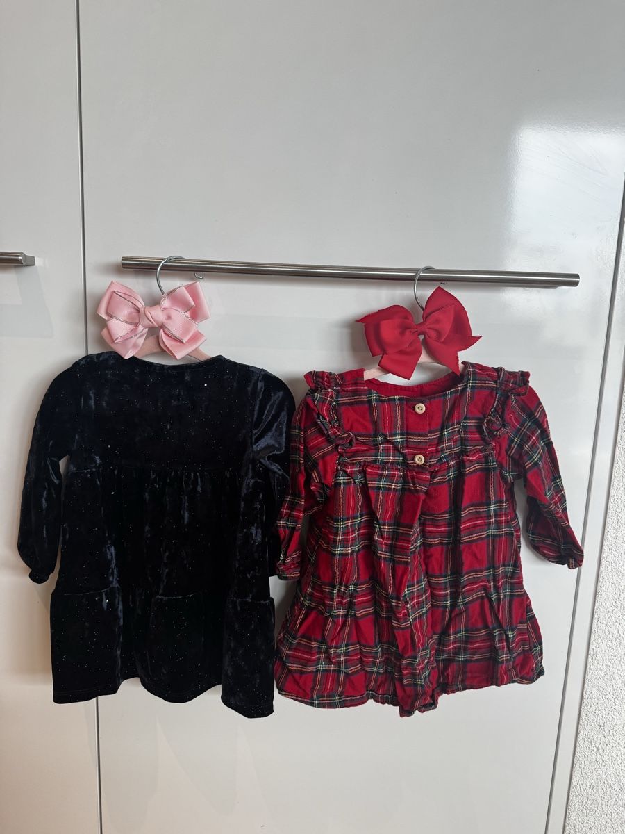 Lotti & Set di vestiti: Festliche Mädchen Kleider Set, Gr. 74, Samt & Karomuster! – Usato da Zug venduto da Silvae 1