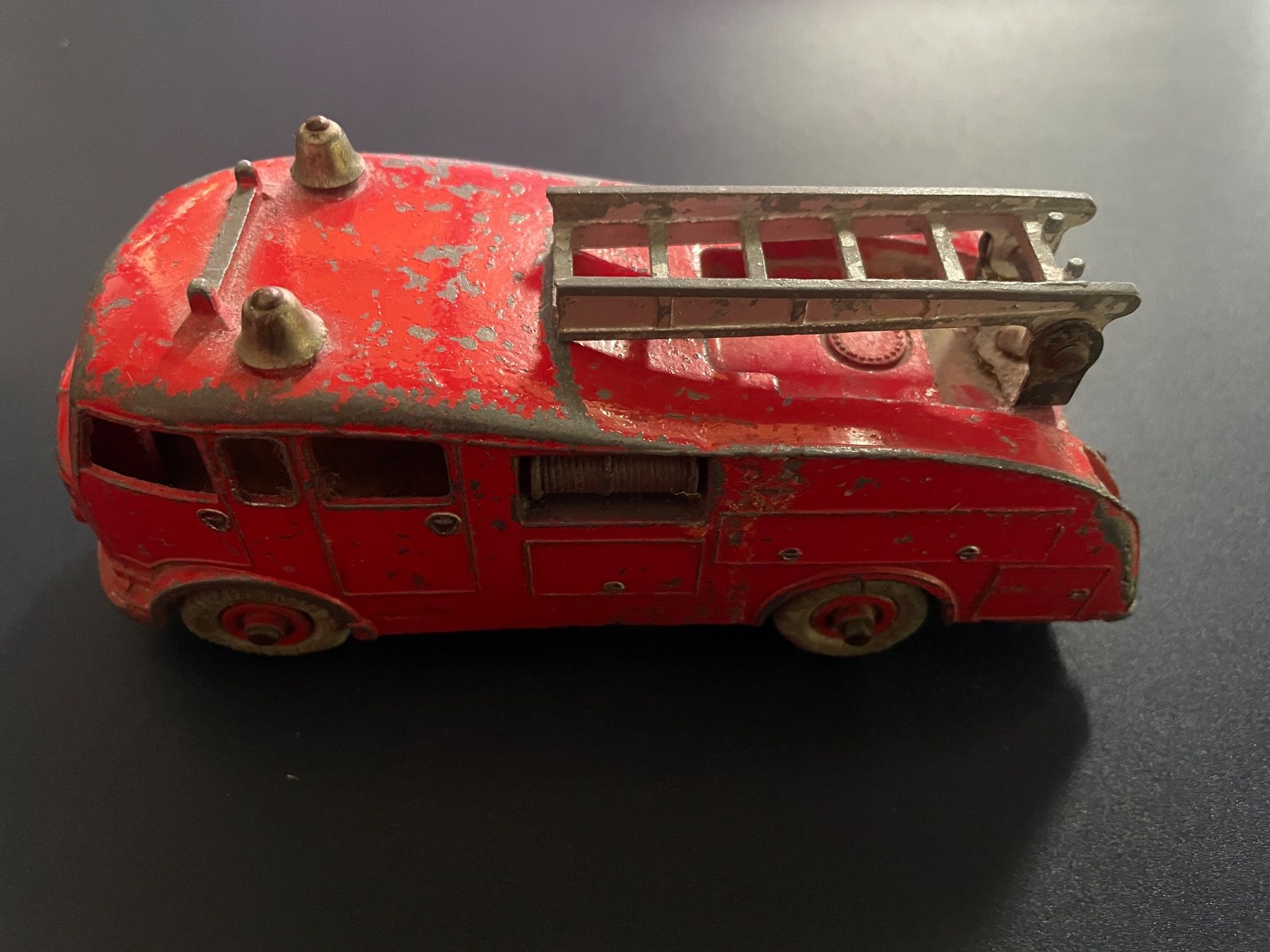 Dinky Toys Modellini d'auto: Dinky Toys Fire Engine Meccano Antik – Usato da Volketswil venduto da rubin74
