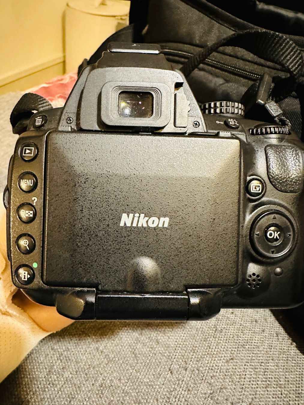 Nikon Fotocamera: Appareil photo Nikon D5000 – Usato da Genève venduto da Rachelp13 9