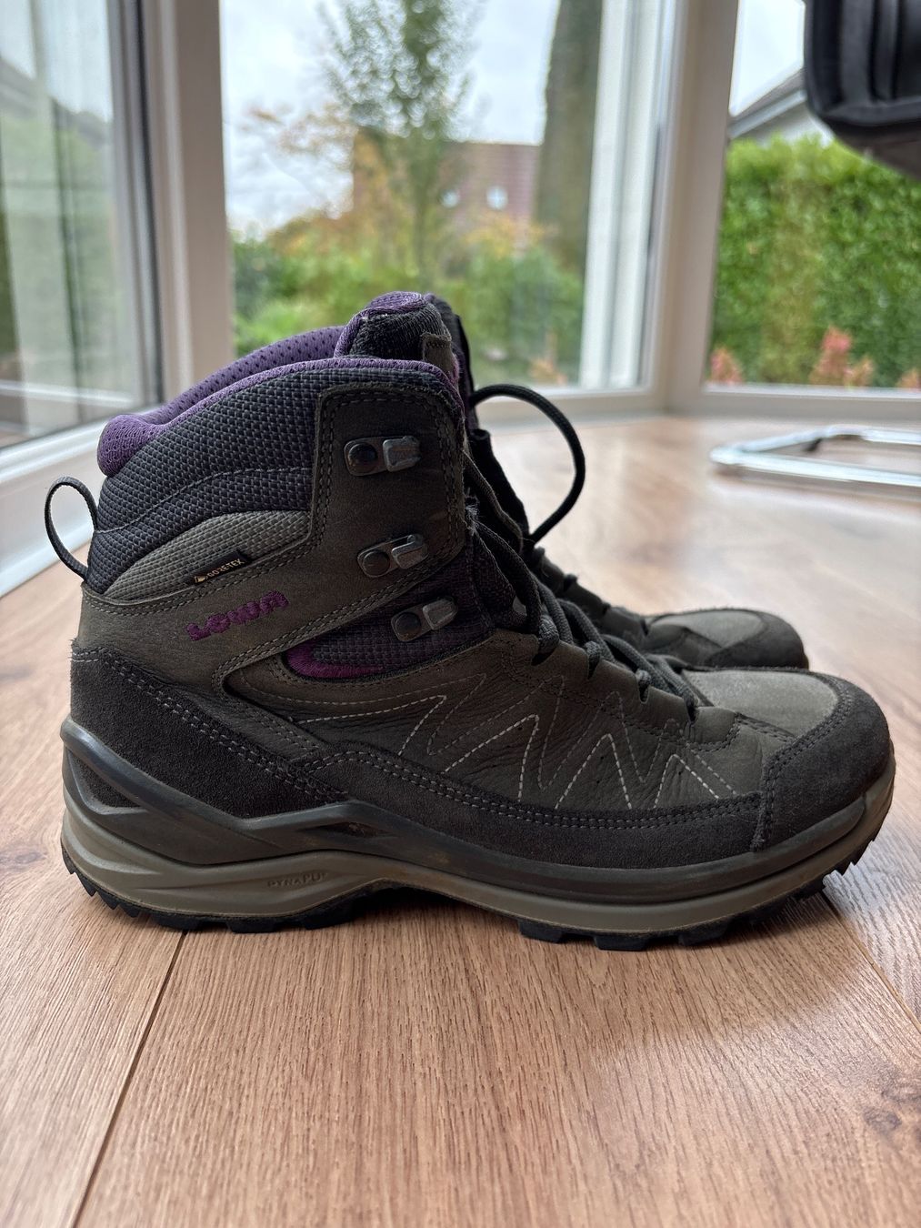 Lowa Chaussures femmes: Lowa Evo GoreTex Mid Wanderschuh – D'occasion à Gränichen par wal_sg8q 2