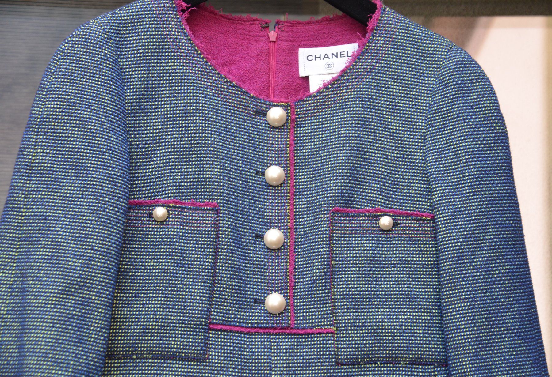Chanel Vestiti: Chanel Tweed Kleid / robe .34 – Usato da Collonges venduto da Auganien 1