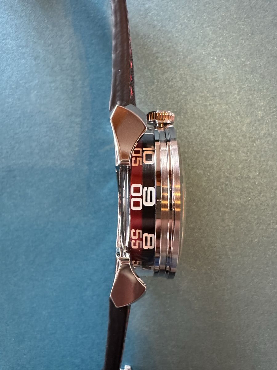MB&F Orologi: MB&F M.A.D. Edition Red – Nuovo e nell'imballaggio originale da St. Moritz venduto da par_flp6 5