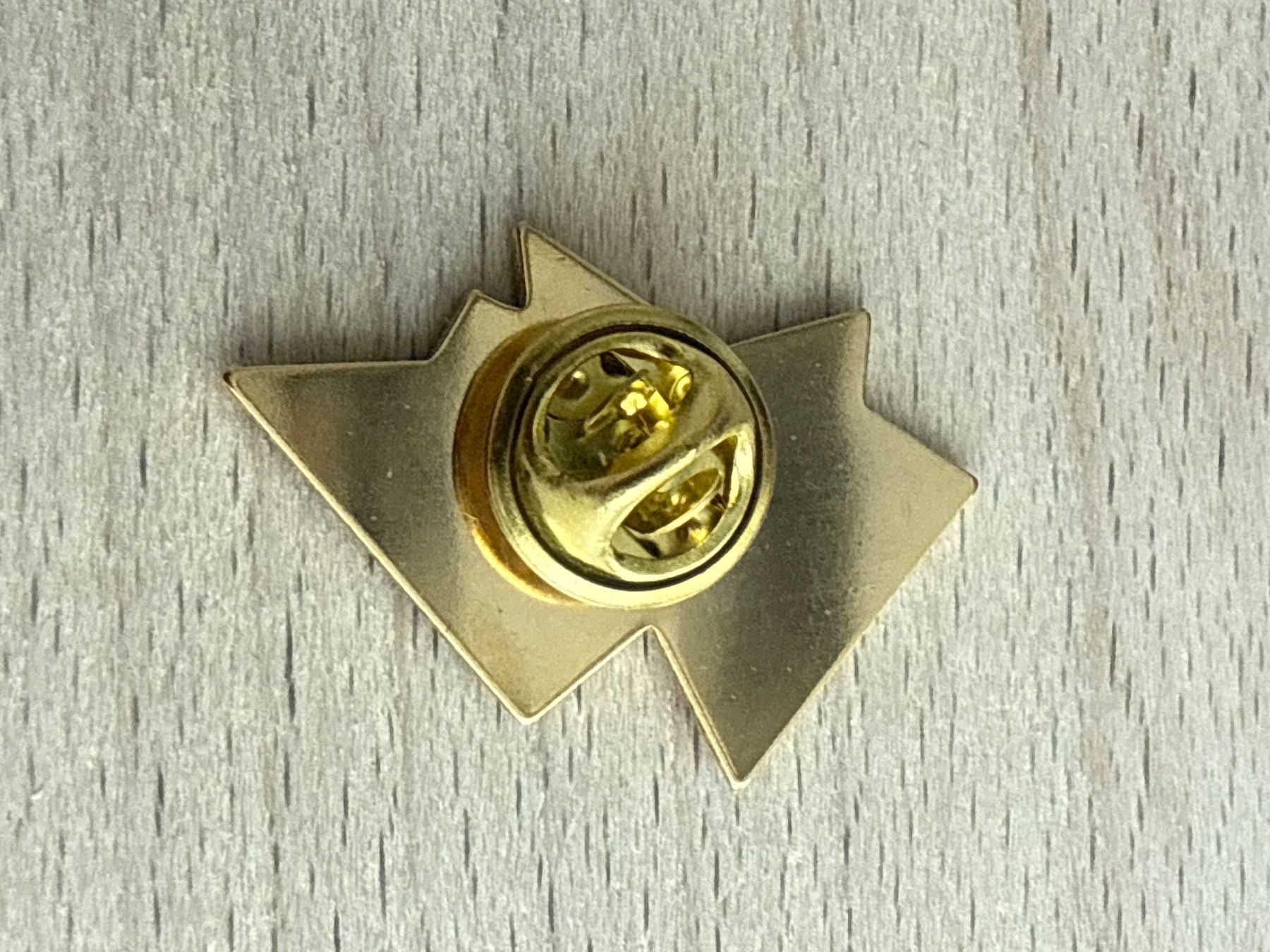 Placchette & Badge: Pin  TILT! – Usato da Glattbrugg venduto da Schweigmatt 1