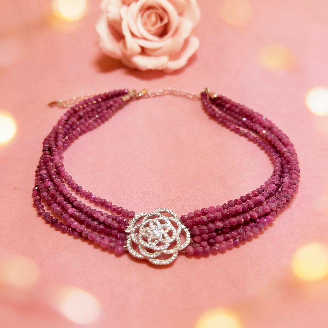 Catenine: Collier rubis précieux. Rare – Nuovo e nell'imballaggio originale da St-Maurice venduto da Sandrinette123