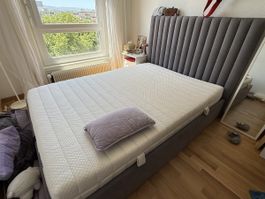 Lit et matelas 140cm x 200cm 