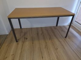 Tisch handgefertigt 150x75x75cm