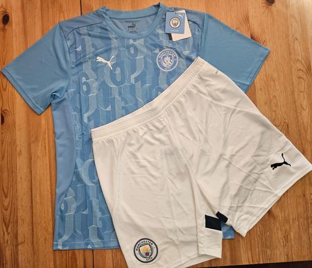 Manchester City Shirt + Hose NEU Gr. L Puma Trikot England
