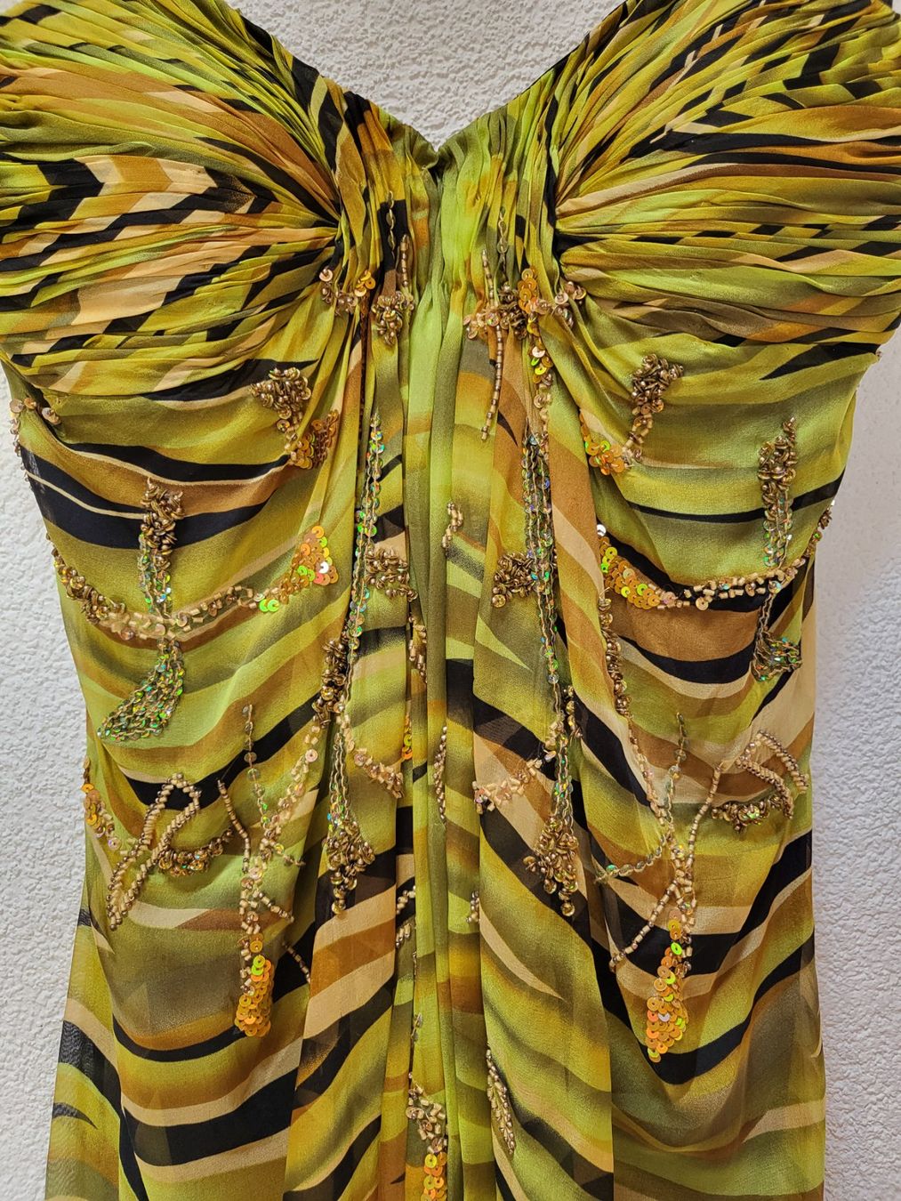 Robes: Abendkleid gemustert mit Schmucksteinen Grösse M, Neu – Neuf (Voir description) à Turbenthal par nel_6kwk 2