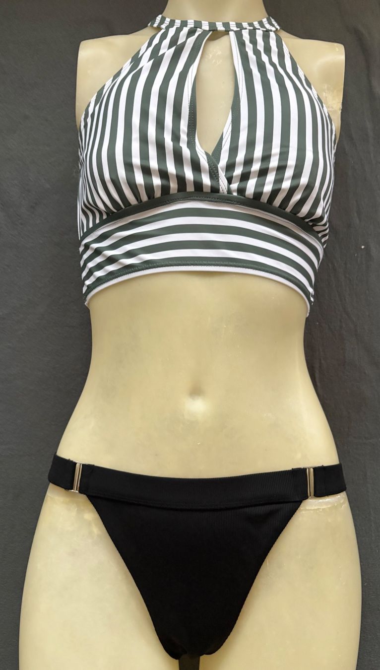 Badekleider & Bikinis: Bikini gr M – Gebraucht aus Niederbipp von fashionfuchs