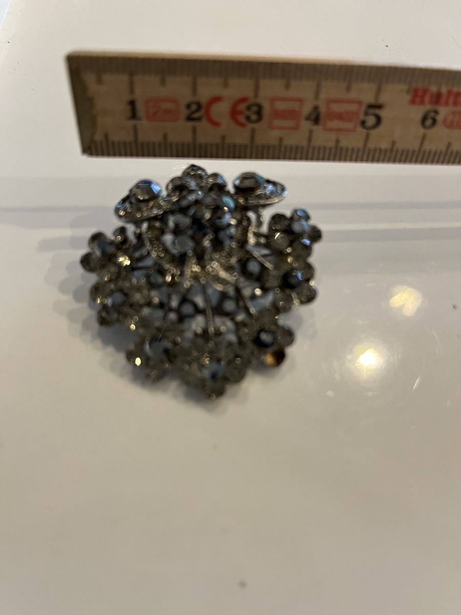 Spille & Fermagli: Brosche Strass Antrazit – Usato da Wermatswil venduto da -secondchance- 3