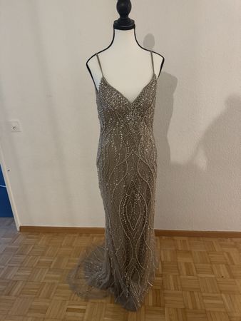 Abendkleid bestickt mit Perlen und Pailletten beige neu