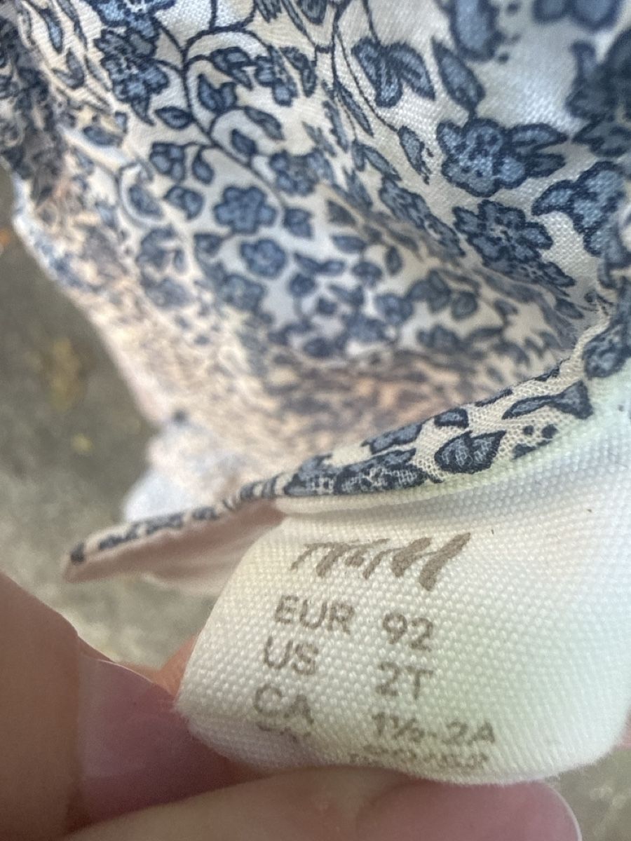 H&M Vestiti & Gonne: H&M Sommerkleid Blumenmuster Grösse 92 – Usato da Zürich venduto da Krikri21 3