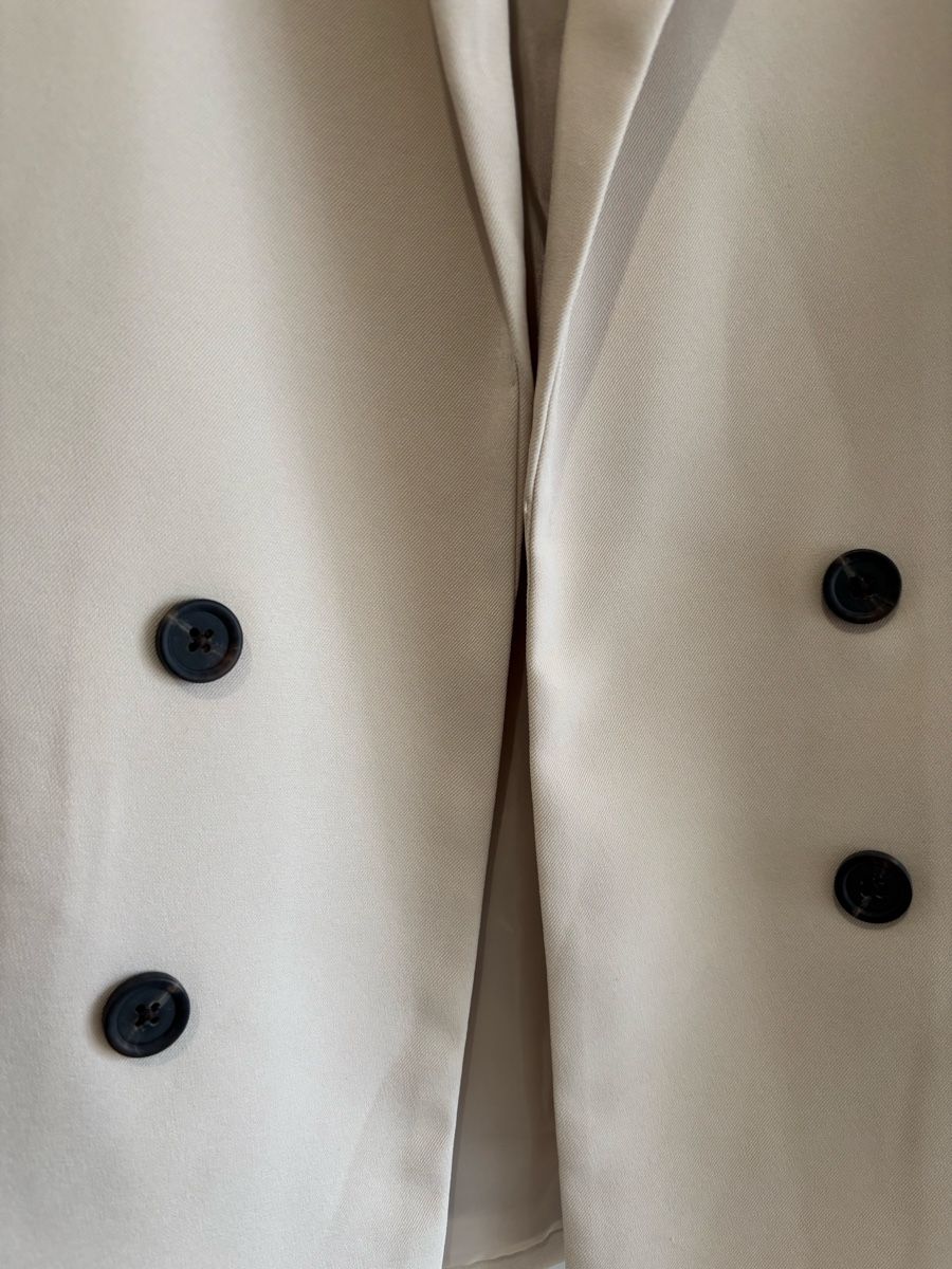 Lotti di vestiti: Beige Suit – Nuovo (secondo la descrizione) da Confignon venduto da Second_Hand_Ch 1
