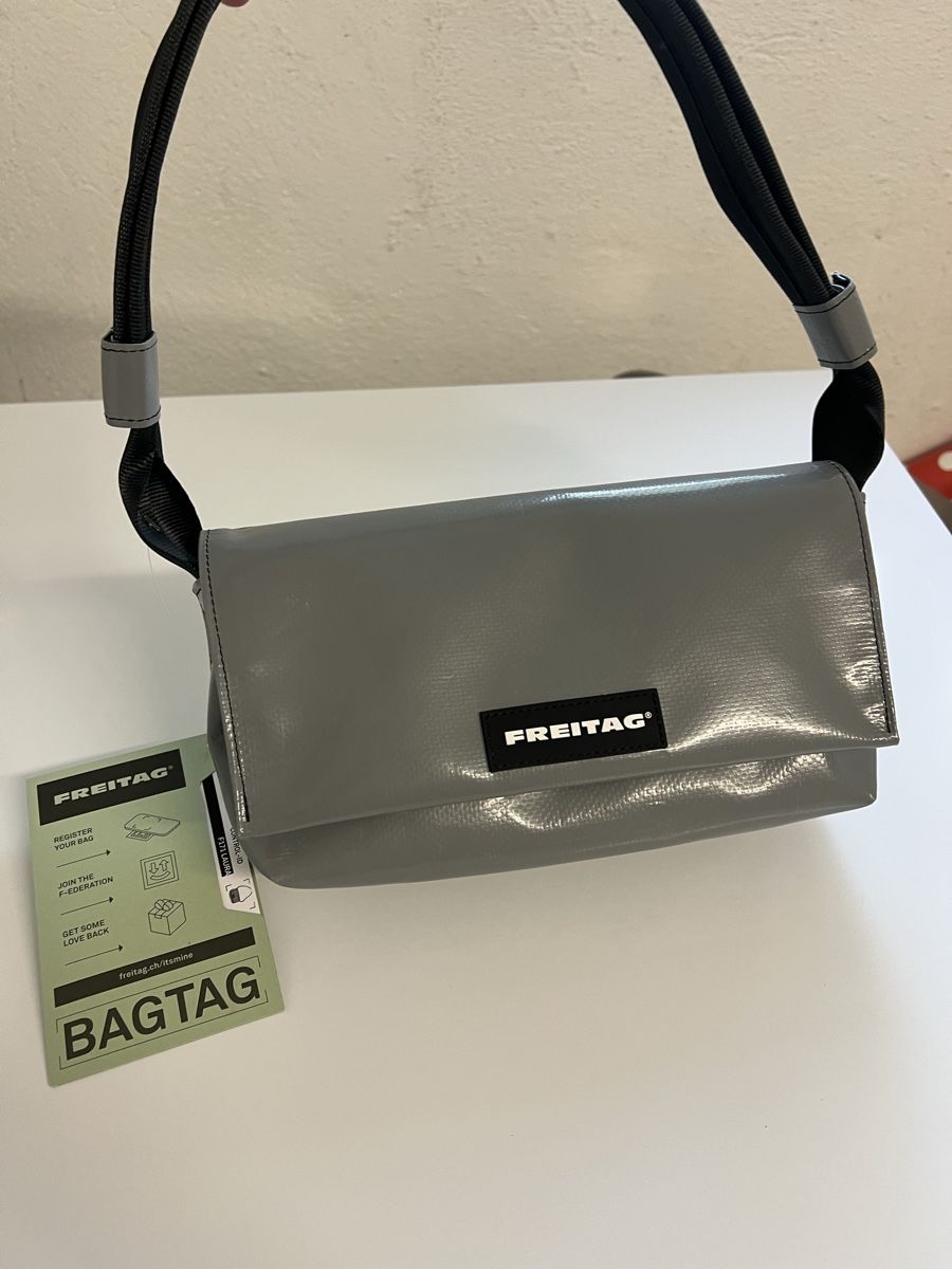 Freitag Borse da donna: FREITAG F171 LAURA IN GREY – Nuovo e nell'imballaggio originale da Wetzikon ZH venduto da Nakari11 1