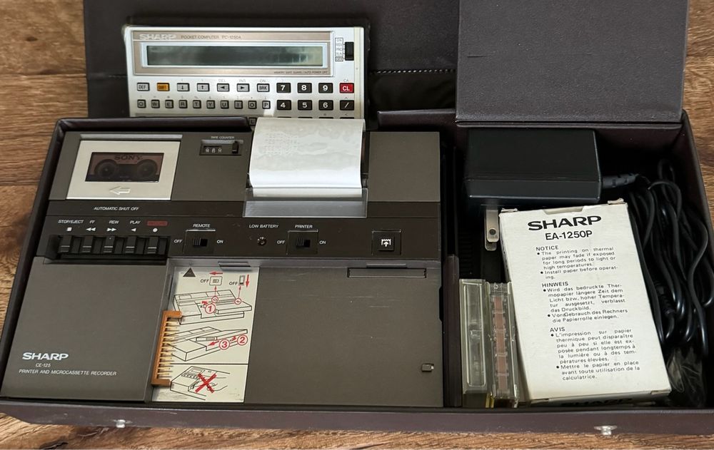 Sharp EA-1250p calculatrice programmable en basic (Defekt) in Bussigny ...