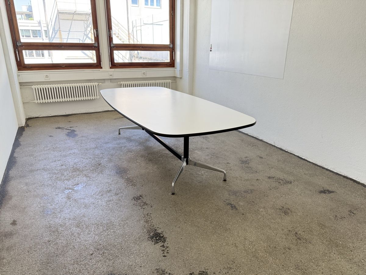 Tische: Vitra Segement Table von Eames – Gebraucht aus Grenchen von Design-Outlet 6