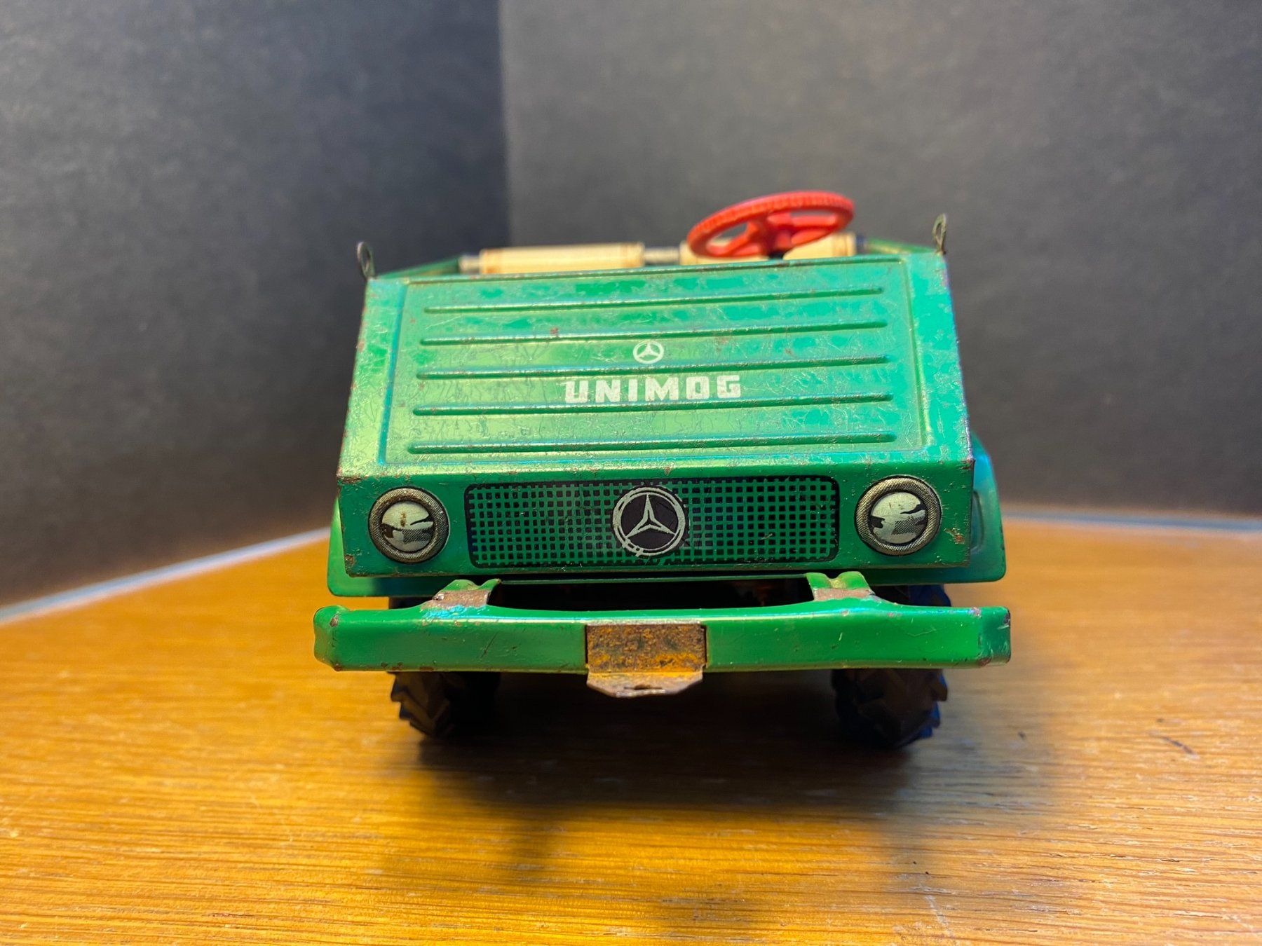 Spielzeuge: Unimog Tippco Blech – Gebraucht aus Spiez von  5