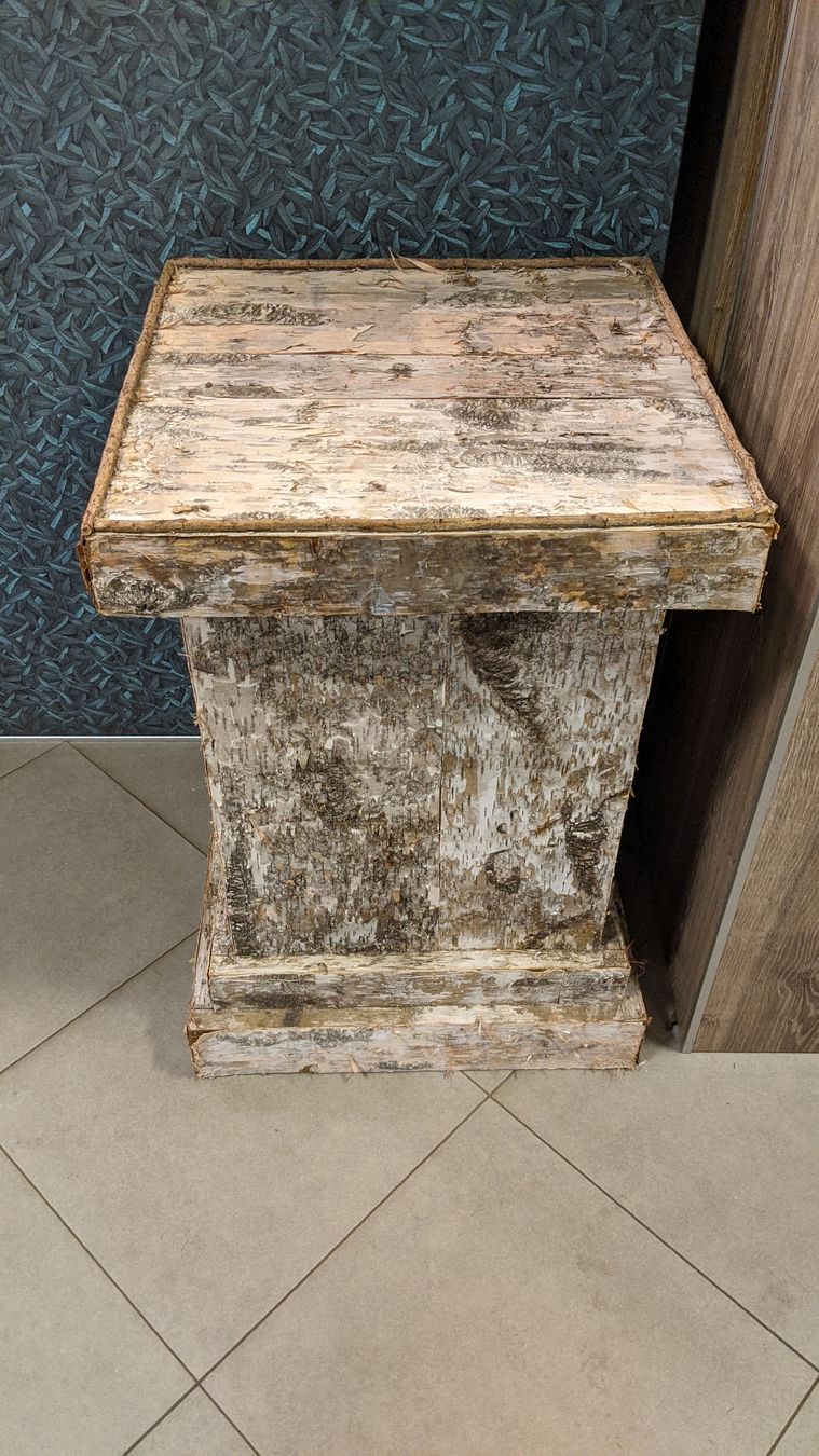 Tutte le decorazioni: Dekorative Säule mit Birkenholz/Rinde – Usato da Rüti ZH venduto da kunstreich_8630 1
